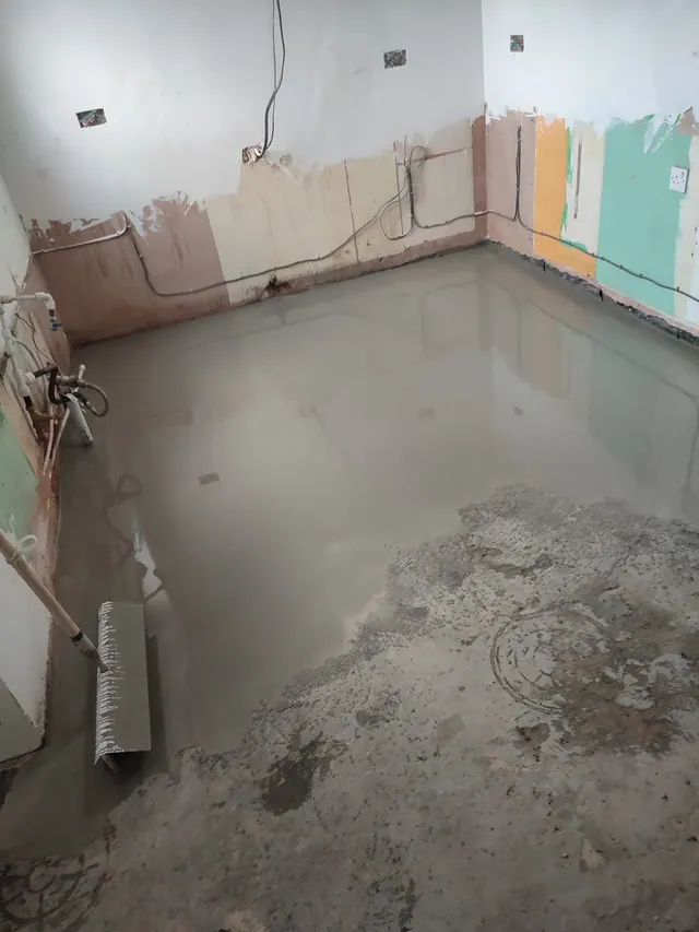 Kitchen floor during preparation before the floor finish