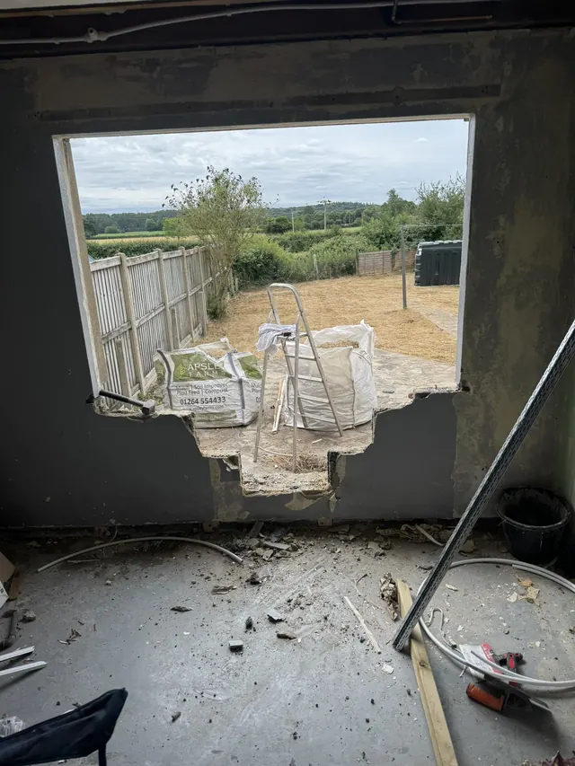Rear opening during alteration and preparation work